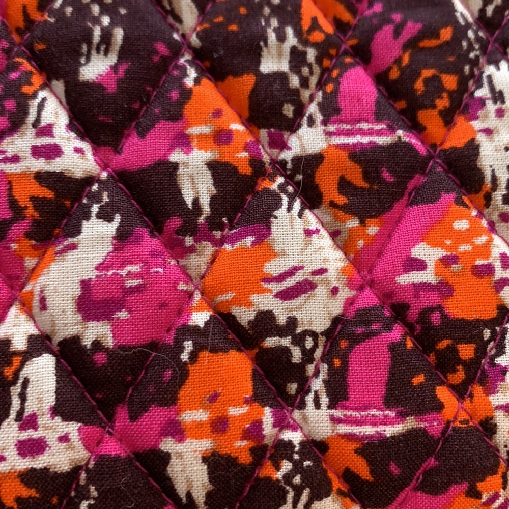 Vera Bradley Quilted Zip Wallet in Pink Orange Brown Pattern - Picture 2 of 6